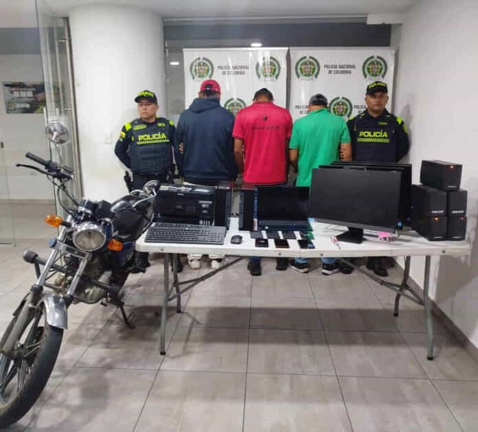 d8268f82-fdb4-4747-9de5-9bb582bf2437