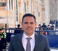 Tribunal anula destitución de Carlos Carreño Pedraza