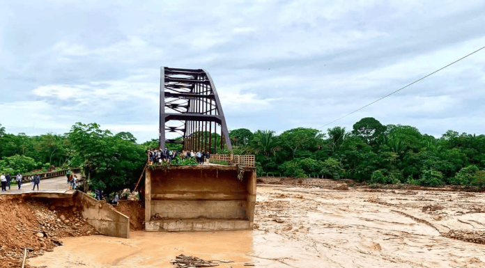 Al final el río Tame se llevó toda la bancada de la vía
