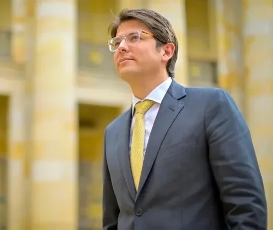 Proyecto de Ley Miguel Uribe Turbay propone reorganizar la formación técnica en Colombia