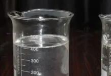 Villavicencio està tomando agua con acetona