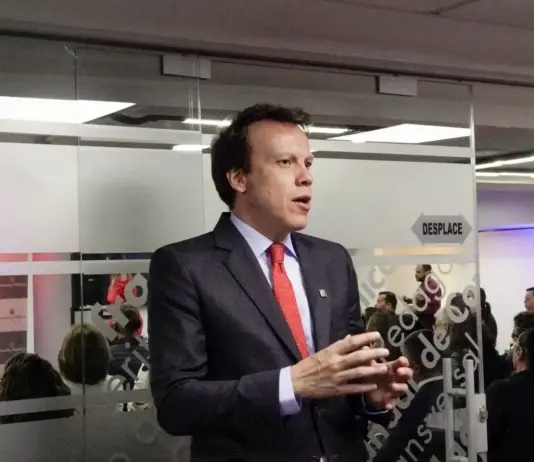 Analizan posibles duplicidades de funciones en el Estado