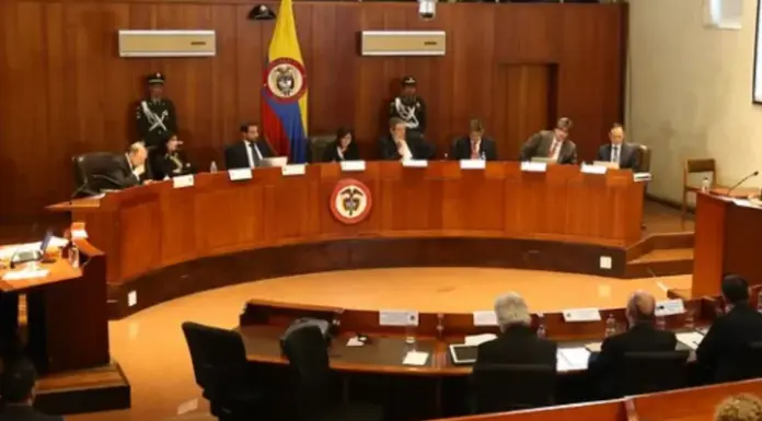 Corte Constitucional solicitó al congreso reglamentar sanciones a funcionarios electos por voto popular